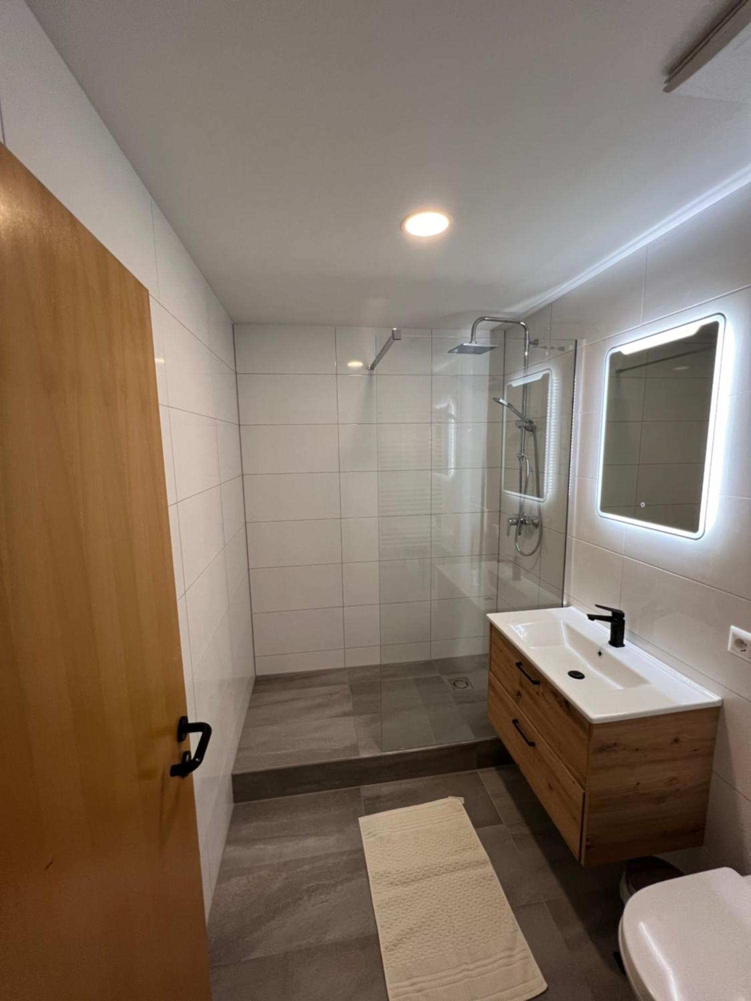 Cara Apartments Warmbad Villach Bagian luar foto